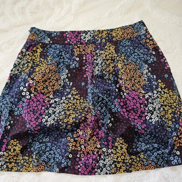 Tommy Hilfiger • Floral Skirt - Picture 2 of 5